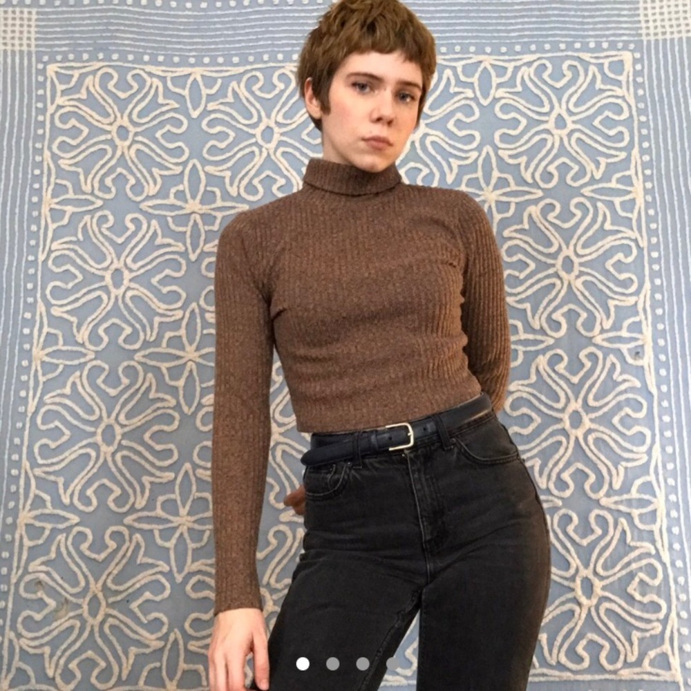 Cropped Turtleneck